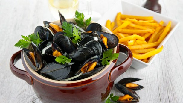 Moules and Chips